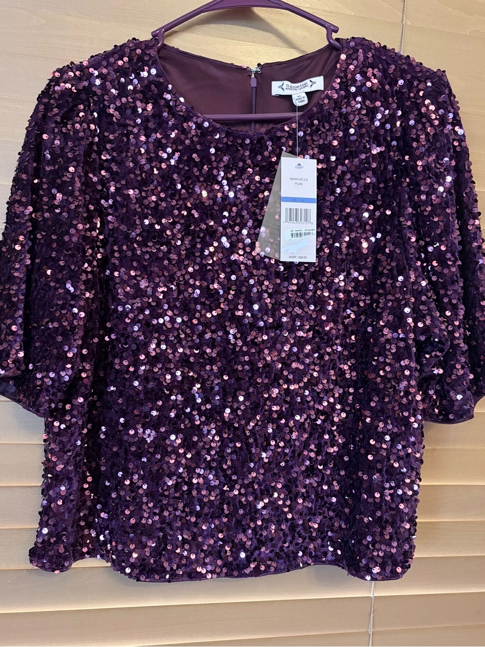 Nanette Lepore NWT Plum Sequin Short Sleeve Blouse. Back zipper closure. Size XL